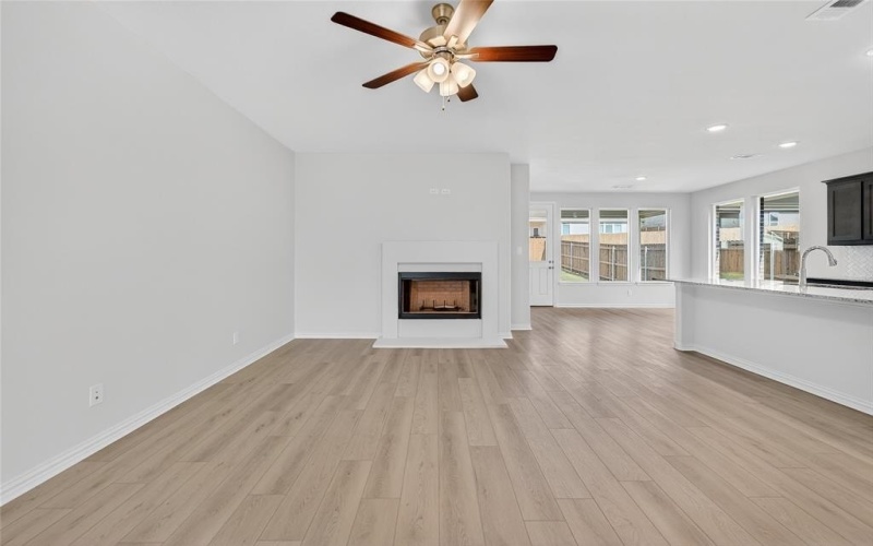 3517 Helena Street, Gainesville, TX 76240, 3 Habitaciones Habitaciones , ,2 BañosBaños,Residential,En Venta,3517 Helena Street,0,21116431