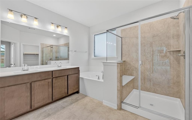 3517 Helena Street, Gainesville, TX 76240, 3 Habitaciones Habitaciones , ,2 BañosBaños,Residential,En Venta,3517 Helena Street,0,21116431