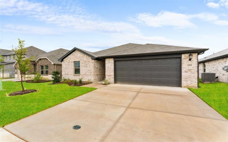 255 Sugarlands Drive, Greenville, TX 75402, 4 Bedrooms Bedrooms, ,3 BathroomsBathrooms,Residential,For Sale,255 Sugarlands Drive,0,21116718