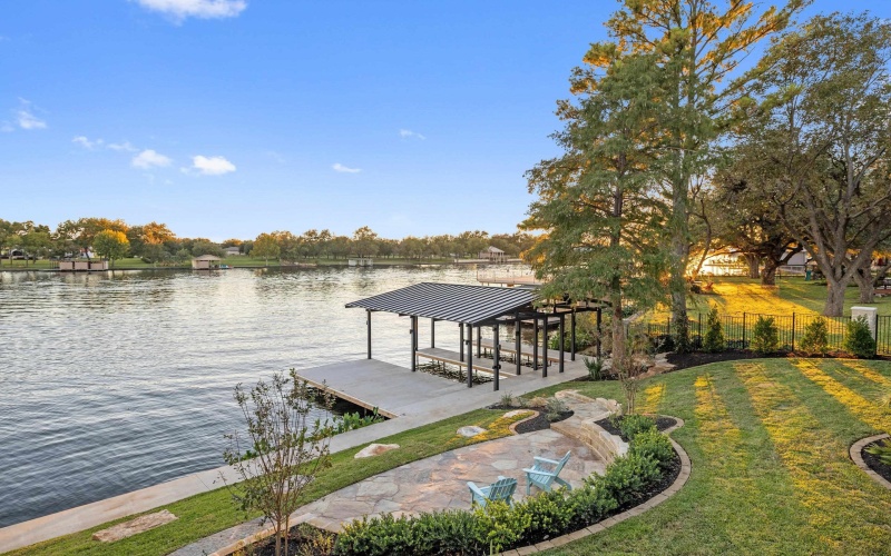 559 Crestwood Dr, Kingsland, TX 78639, 5 Bedrooms Bedrooms, ,6 BathroomsBathrooms,Residential,For Sale,559 Crestwood Dr,172589