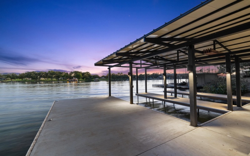 559 Crestwood Dr, Kingsland, TX 78639, 5 Bedrooms Bedrooms, ,6 BathroomsBathrooms,Residential,For Sale,559 Crestwood Dr,172589