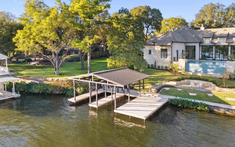 559 Crestwood Dr, Kingsland, TX 78639, 5 Bedrooms Bedrooms, ,6 BathroomsBathrooms,Residential,For Sale,559 Crestwood Dr,172589