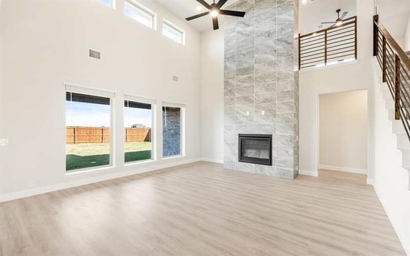 933 Cannes Drive, Red Oak, TX 75154, 5 Habitaciones Habitaciones , ,5 BañosBaños,Residential,En Venta,933 Cannes Drive,0,21116840