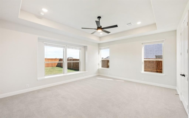 933 Cannes Drive, Red Oak, TX 75154, 5 Habitaciones Habitaciones , ,5 BañosBaños,Residential,En Venta,933 Cannes Drive,0,21116840