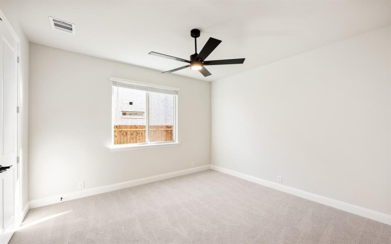 933 Cannes Drive, Red Oak, TX 75154, 5 Habitaciones Habitaciones , ,5 BañosBaños,Residential,En Venta,933 Cannes Drive,0,21116840