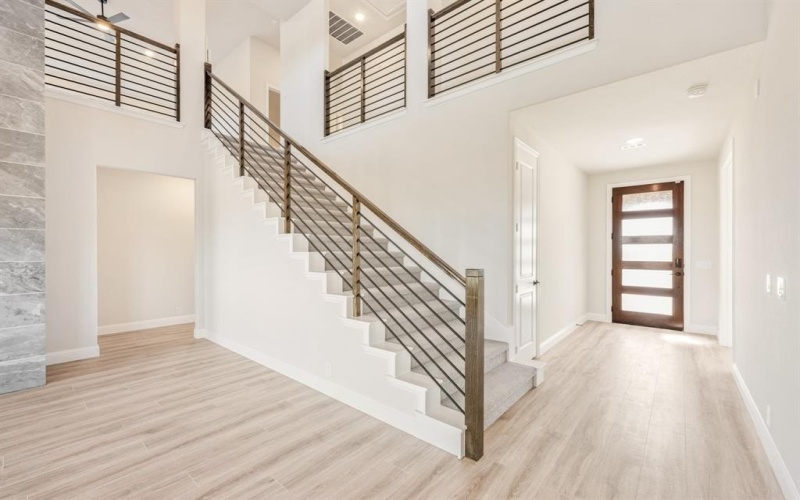 933 Cannes Drive, Red Oak, TX 75154, 5 Habitaciones Habitaciones , ,5 BañosBaños,Residential,En Venta,933 Cannes Drive,0,21116840