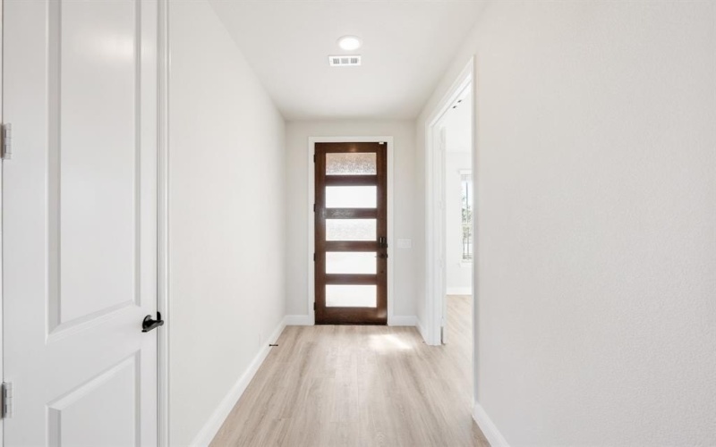 933 Cannes Drive, Red Oak, TX 75154, 5 Habitaciones Habitaciones , ,5 BañosBaños,Residential,En Venta,933 Cannes Drive,0,21116840