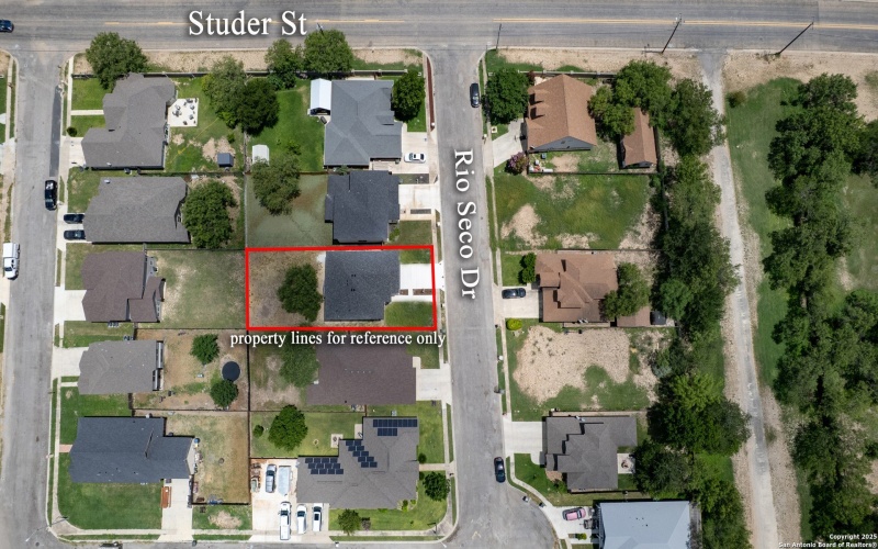 6 Rio Seco, Uvalde, TX 78801, 3 Bedrooms Bedrooms, ,2 BathroomsBathrooms,Residential,For Sale,6 Rio Seco,0,1924004