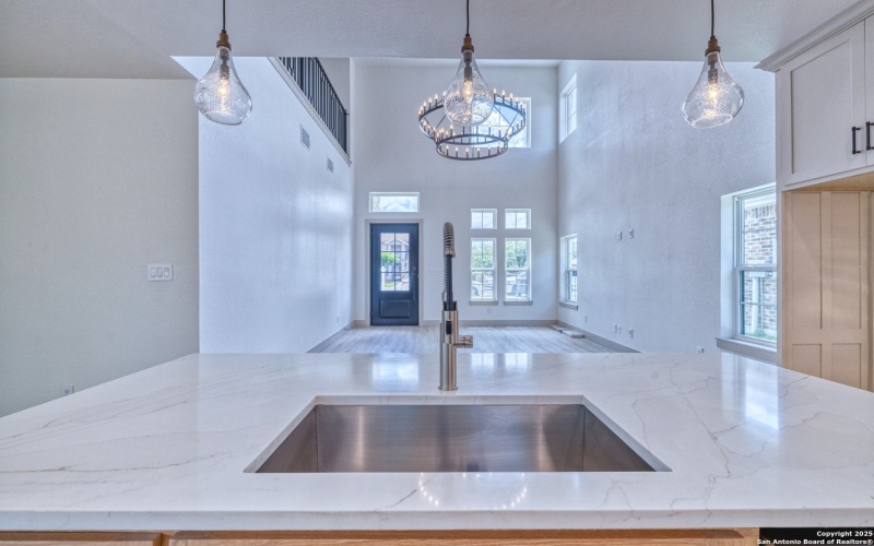 6 Rio Seco, Uvalde, TX 78801, 3 Bedrooms Bedrooms, ,2 BathroomsBathrooms,Residential,For Sale,6 Rio Seco,0,1924004