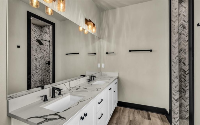 300 Jupiter Trail, Weatherford, TX 76088, 4 Bedrooms Bedrooms, ,2 BathroomsBathrooms,Residential,For Sale,300 Jupiter Trail,0,21114397