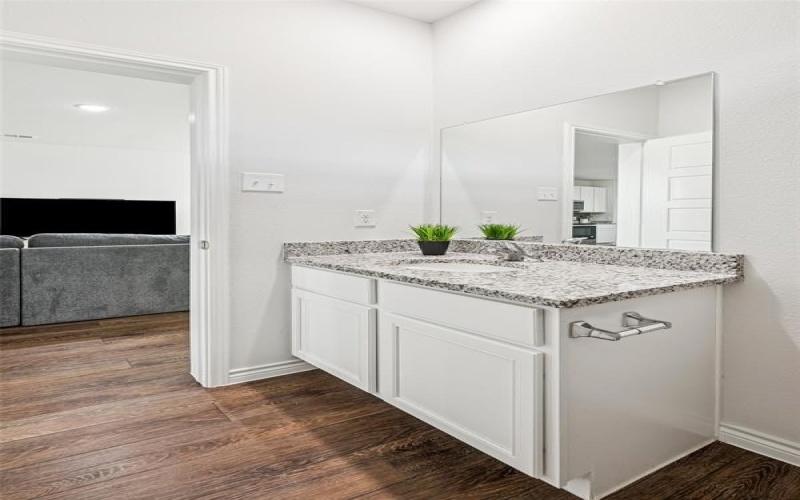 5712 Shore Point Trail, Fort Worth, TX 76119, 3 Bedrooms Bedrooms, ,3 BathroomsBathrooms,Residential,For Sale,5712 Shore Point Trail,0,21114564