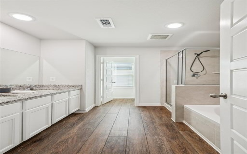 5712 Shore Point Trail, Fort Worth, TX 76119, 3 Bedrooms Bedrooms, ,3 BathroomsBathrooms,Residential,For Sale,5712 Shore Point Trail,0,21114564