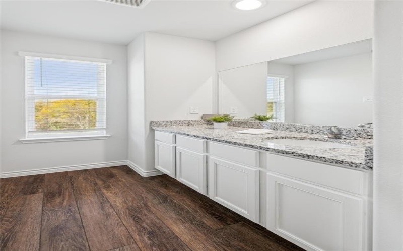 5712 Shore Point Trail, Fort Worth, TX 76119, 3 Bedrooms Bedrooms, ,3 BathroomsBathrooms,Residential,For Sale,5712 Shore Point Trail,0,21114564