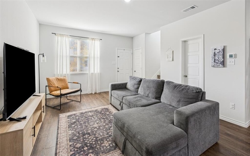 5712 Shore Point Trail, Fort Worth, TX 76119, 3 Bedrooms Bedrooms, ,3 BathroomsBathrooms,Residential,For Sale,5712 Shore Point Trail,0,21114564