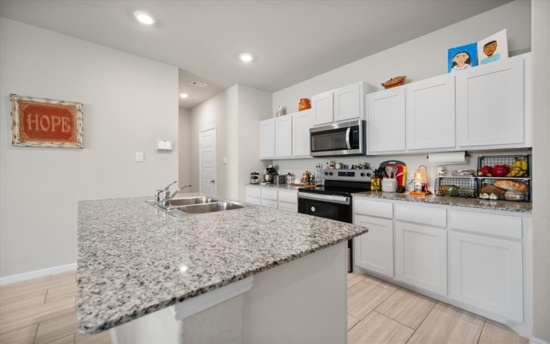 3133 Strawberry Farm Lane, Fort Worth, TX 76140, 3 Habitaciones Habitaciones , ,2 BañosBaños,Residential,En Venta,3133 Strawberry Farm Lane,0,21114706