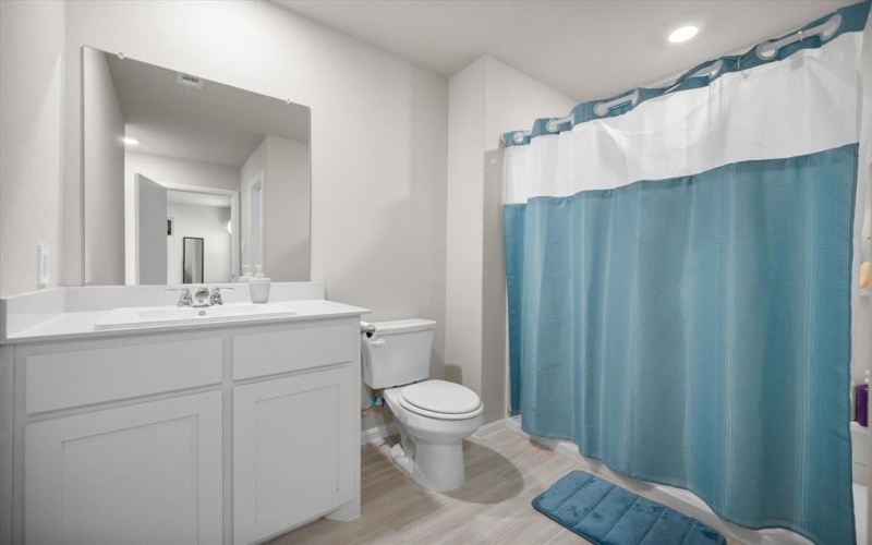 3133 Strawberry Farm Lane, Fort Worth, TX 76140, 3 Habitaciones Habitaciones , ,2 BañosBaños,Residential,En Venta,3133 Strawberry Farm Lane,0,21114706