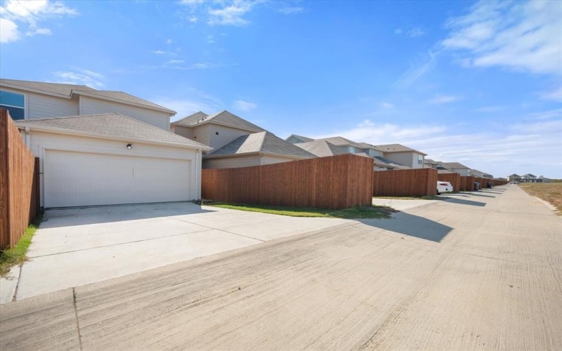 3133 Strawberry Farm Lane, Fort Worth, TX 76140, 3 Habitaciones Habitaciones , ,2 BañosBaños,Residential,En Venta,3133 Strawberry Farm Lane,0,21114706