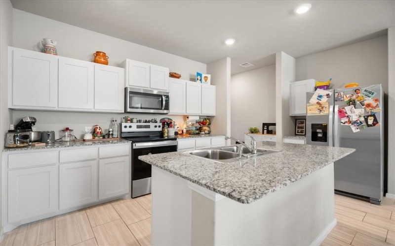 3133 Strawberry Farm Lane, Fort Worth, TX 76140, 3 Habitaciones Habitaciones , ,2 BañosBaños,Residential,En Venta,3133 Strawberry Farm Lane,0,21114706