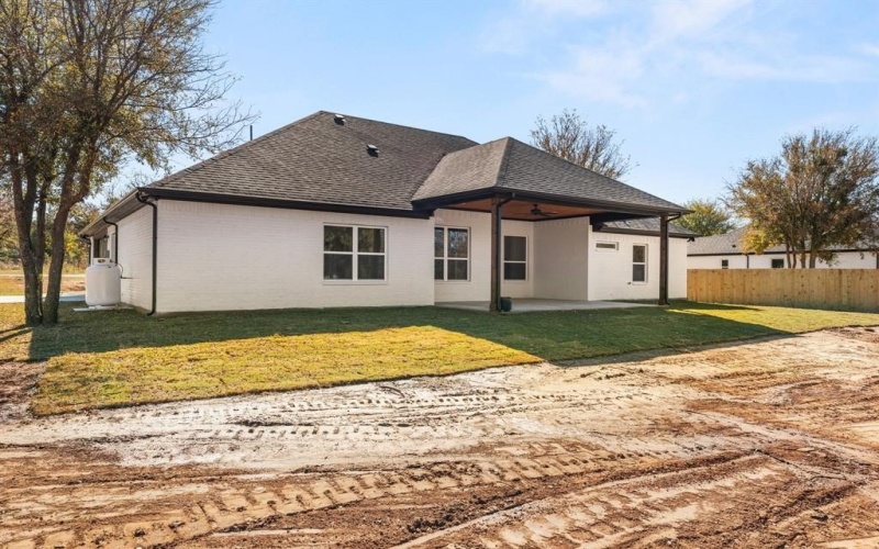 1516 PORTS O CALL Court, Granbury, TX 76048, 4 Bedrooms Bedrooms, ,3 BathroomsBathrooms,Residential,For Sale,1516 PORTS O CALL Court,0,21115113