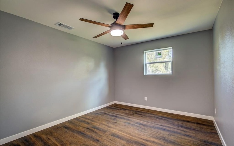 520 N 1st Street, Point, TX 75472, 3 Habitaciones Habitaciones , ,2 BañosBaños,Residential,En Venta,520 N 1st Street,0,21115750