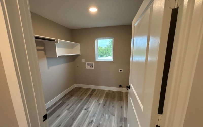 3211 Brazos River Drive, Granbury, TX 76048, 3 Bedrooms Bedrooms, ,2 BathroomsBathrooms,Residential,For Sale,3211 Brazos River Drive,0,21115896