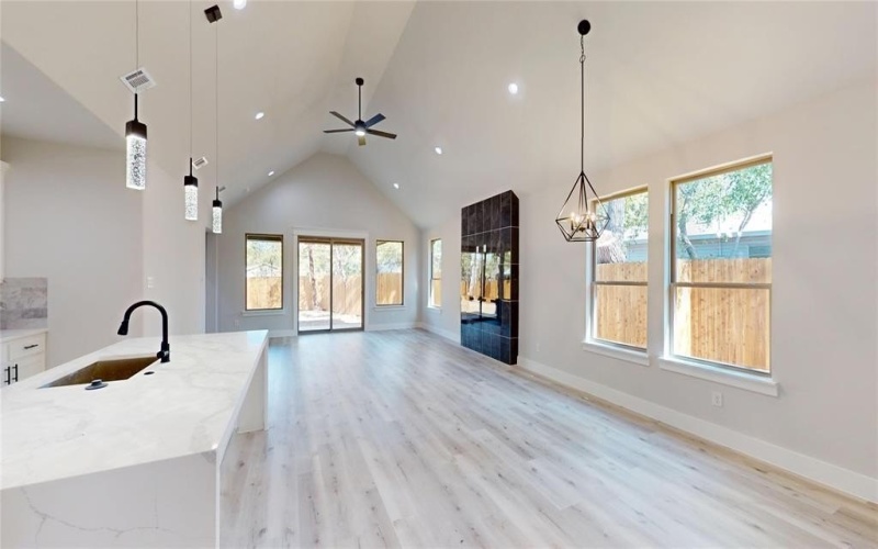 1609 Sharon Street, Arlington, TX 76010, 4 Habitaciones Habitaciones , ,2 BañosBaños,Residential,En Venta,1609 Sharon Street,0,21115925