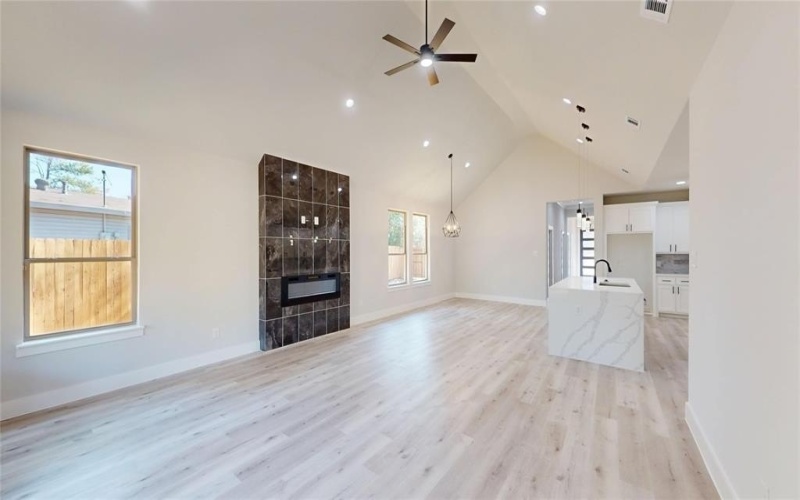 1609 Sharon Street, Arlington, TX 76010, 4 Habitaciones Habitaciones , ,2 BañosBaños,Residential,En Venta,1609 Sharon Street,0,21115925