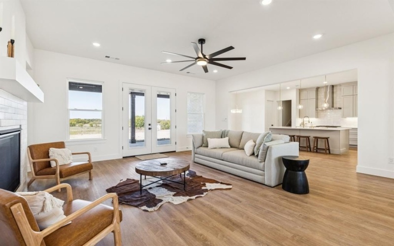 711 Hummingbird Lane, Justin, TX 76247, 4 Habitaciones Habitaciones , ,3 BañosBaños,Residential,En Venta,711 Hummingbird Lane,0,21115956