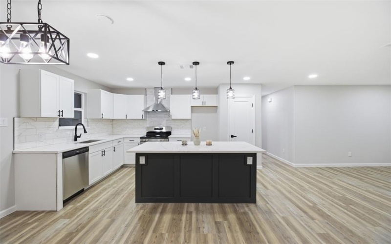 214 W Madison Street, Hillsboro, TX 76645, 3 Bedrooms Bedrooms, ,2 BathroomsBathrooms,Residential,For Sale,214 W Madison Street,0,21115970