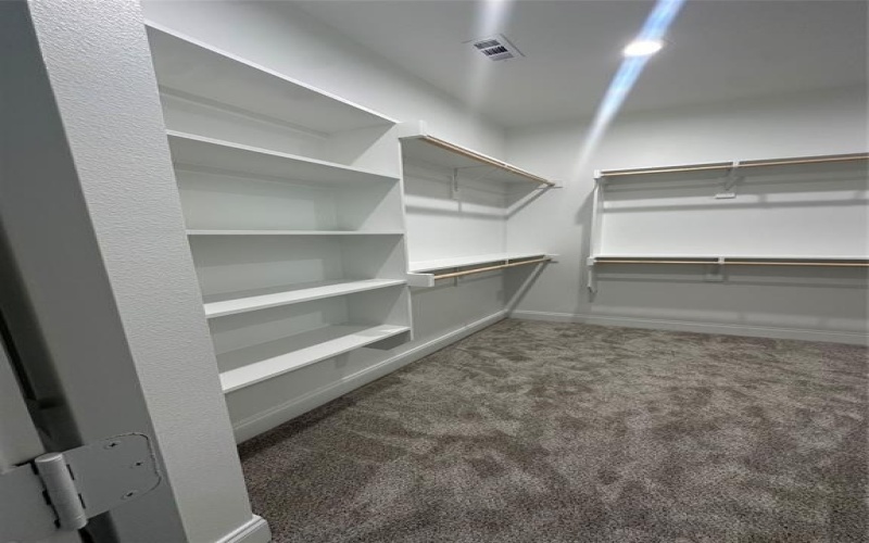 1326 Diceman Avenue, Dallas, TX 75203, 4 Habitaciones Habitaciones , ,3 BañosBaños,Residential,En Venta,1326 Diceman Avenue,0,21116006