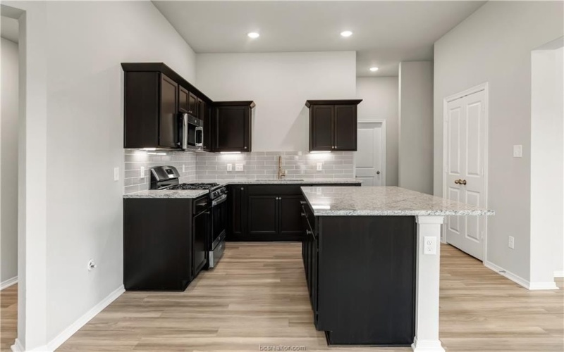 2787 Buccaneer Trail, Bryan, TX 77803, 3 Bedrooms Bedrooms, ,2 BathroomsBathrooms,Residential,For Sale,2787 Buccaneer Trail,0,25011145