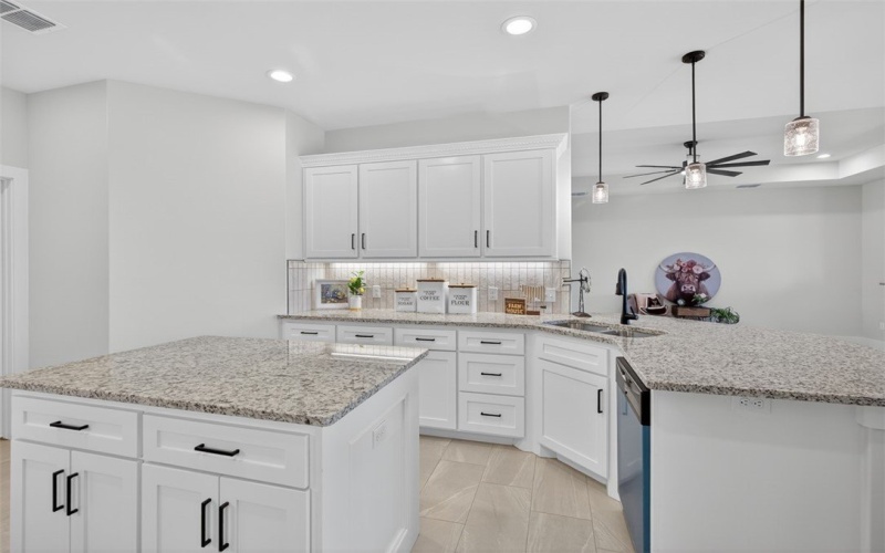 6081 US Highway 359, Alice, TX 78332, 4 Habitaciones Habitaciones , ,2 BañosBaños,Residential,En Venta,6081 US Highway 359,0,468032