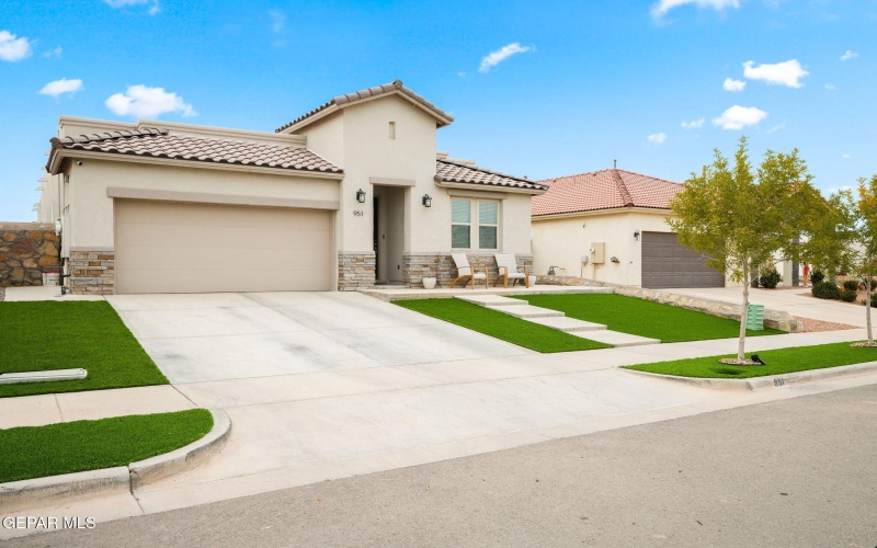 951 MUKER Place, El Paso, TX 79928, 4 Habitaciones Habitaciones , ,2 BañosBaños,Residential,En Venta,951 MUKER Place,0,933985