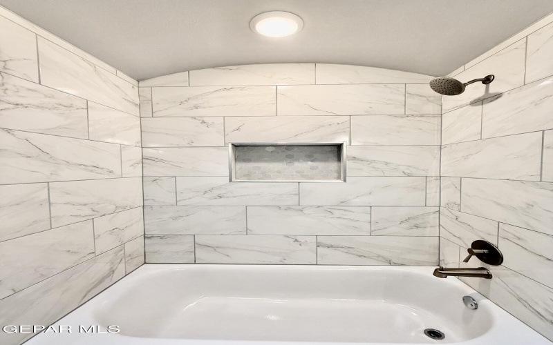 15136 AMBITION Avenue, El Paso, TX 79938, 5 Habitaciones Habitaciones , ,3 BañosBaños,Residential,En Venta,15136 AMBITION Avenue,0,934011