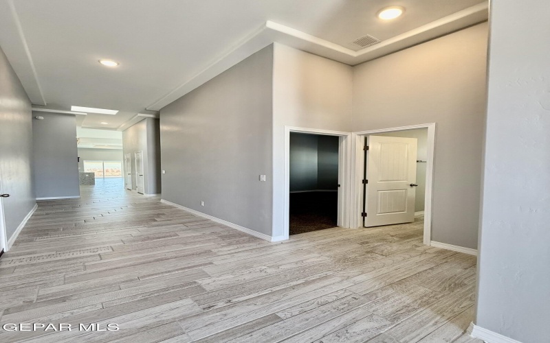 15136 AMBITION Avenue, El Paso, TX 79938, 5 Habitaciones Habitaciones , ,3 BañosBaños,Residential,En Venta,15136 AMBITION Avenue,0,934011