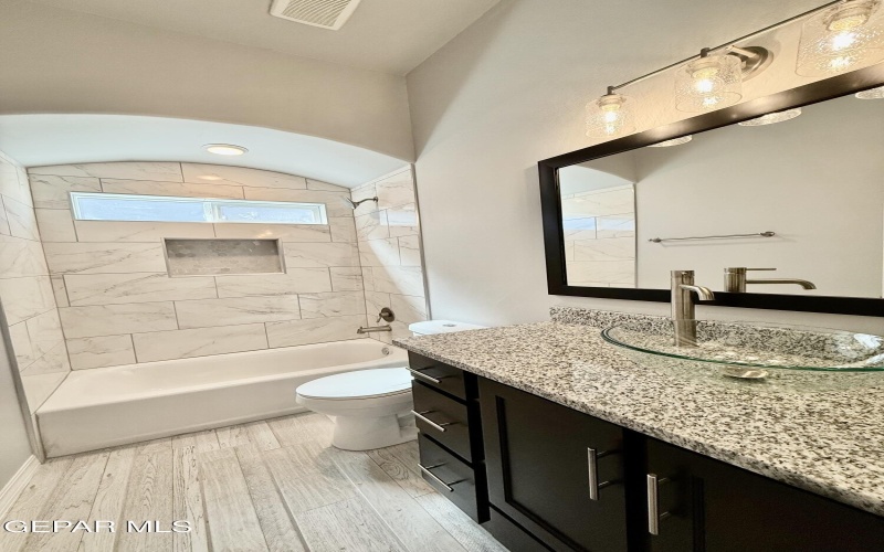 15136 AMBITION Avenue, El Paso, TX 79938, 5 Habitaciones Habitaciones , ,3 BañosBaños,Residential,En Venta,15136 AMBITION Avenue,0,934011