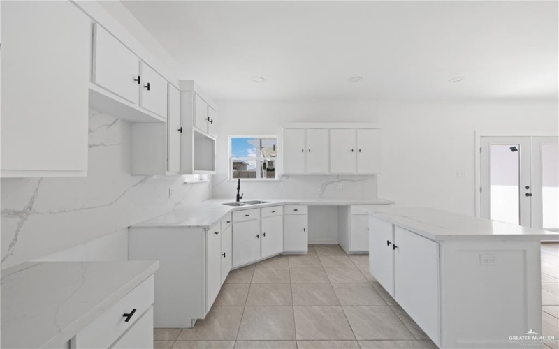 1713 Diplomat Drive, Edinburg, TX 78542, 3 Habitaciones Habitaciones , ,2 BañosBaños,Residential,En Venta,1713 Diplomat Drive,0,483463