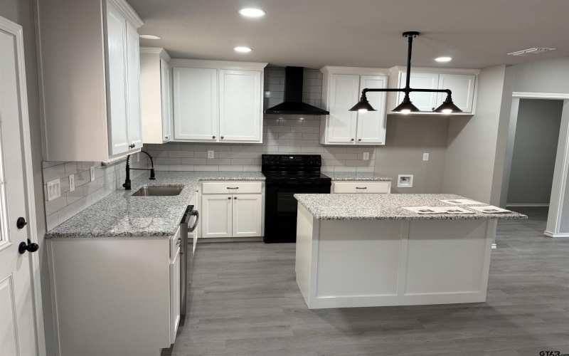 357 PR 6292, Mineola, TX 75773, 3 Bedrooms Bedrooms, ,2 BathroomsBathrooms,Residential,For Sale,357 PR 6292,0,25016924