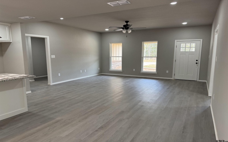 357 PR 6292, Mineola, TX 75773, 3 Bedrooms Bedrooms, ,2 BathroomsBathrooms,Residential,For Sale,357 PR 6292,0,25016924