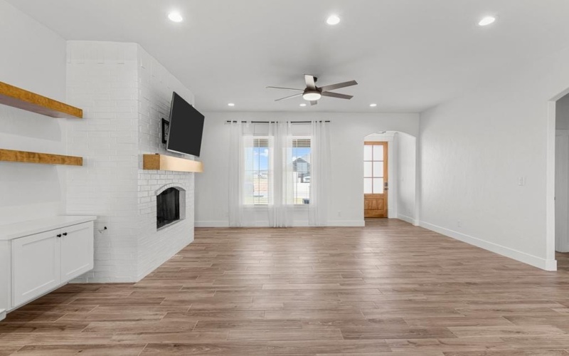 2117 S County Rd 1059, Midland, TX 79706, 4 Bedrooms Bedrooms, ,2 BathroomsBathrooms,Residential,For Sale,2117 S County Rd 1059,0,161716