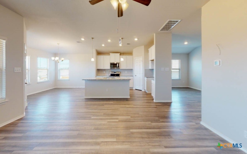 241 Dewey Drive, Killeen, TX 76549, 5 Bedrooms Bedrooms, ,3 BathroomsBathrooms,Residential,For Sale,241 Dewey Drive,0,598444