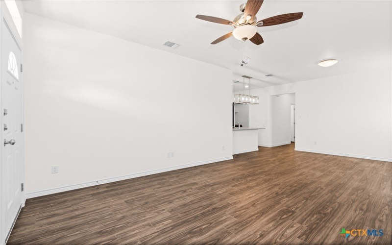 5308 Rose Garden Loop, Killeen, TX 76542, 3 Bedrooms Bedrooms, ,2 BathroomsBathrooms,Residential,For Sale,5308 Rose Garden Loop,0,598460