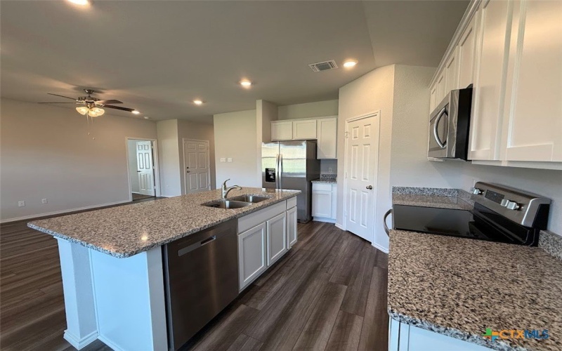 1426 Piedmont Street, Temple, TX 76504, 3 Bedrooms Bedrooms, ,2 BathroomsBathrooms,Residential,For Sale,1426 Piedmont Street,0,598469