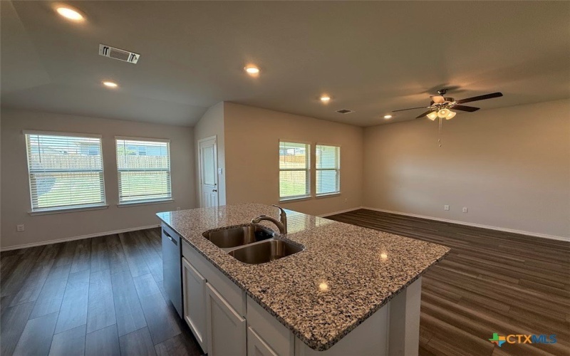 1426 Piedmont Street, Temple, TX 76504, 3 Bedrooms Bedrooms, ,2 BathroomsBathrooms,Residential,For Sale,1426 Piedmont Street,0,598469