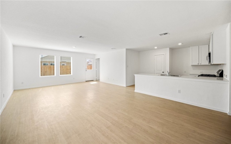 13274 Silverado Drive, Corpus Christi, TX 78380, 4 Bedrooms Bedrooms, ,2 BathroomsBathrooms,Residential,For Sale,13274 Silverado Drive,0,467010