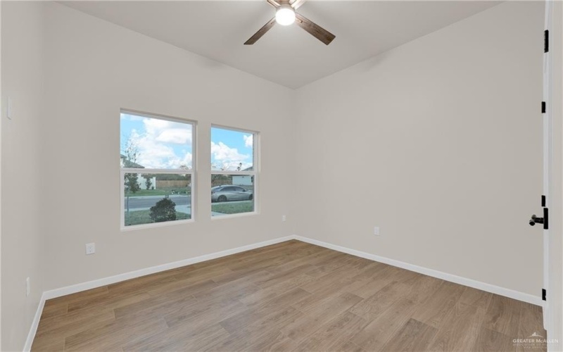 8015 N 48th Lane, McAllen, TX 78504, 4 Bedrooms Bedrooms, ,3 BathroomsBathrooms,Residential,For Sale,8015 N 48th Lane,0,487484