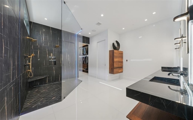 2104 Ainsley Court, Westlake, TX 76262, 4 Bedrooms Bedrooms, ,5 BathroomsBathrooms,Residential,For Sale,2104 Ainsley Court,0,21116929