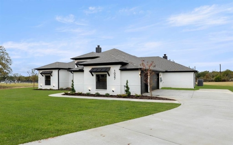 1027 Arbor Hills Court, Poolville, TX 76487, 4 Bedrooms Bedrooms, ,3 BathroomsBathrooms,Residential,For Sale,1027 Arbor Hills Court,0,21117182