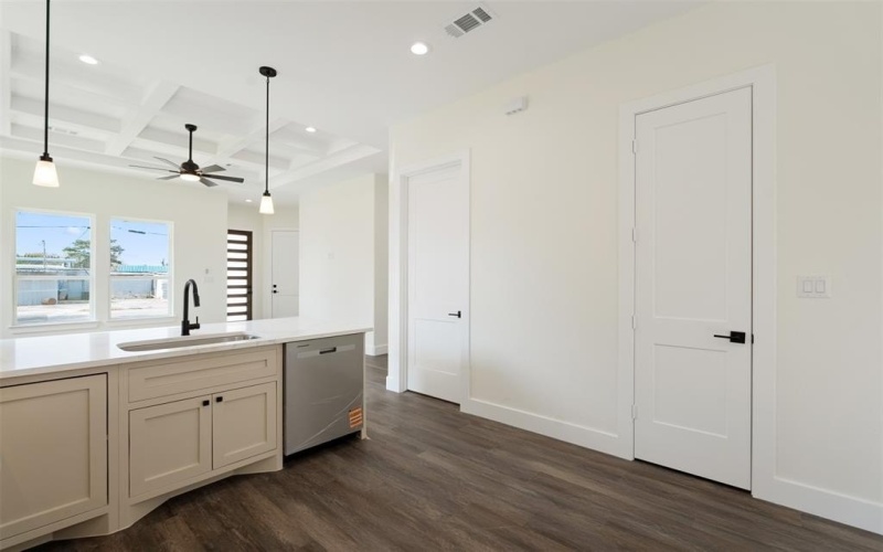 804 N Needmore, Athens, TX 75751, 3 Bedrooms Bedrooms, ,2 BathroomsBathrooms,Residential,For Sale,804 N Needmore,0,21117247