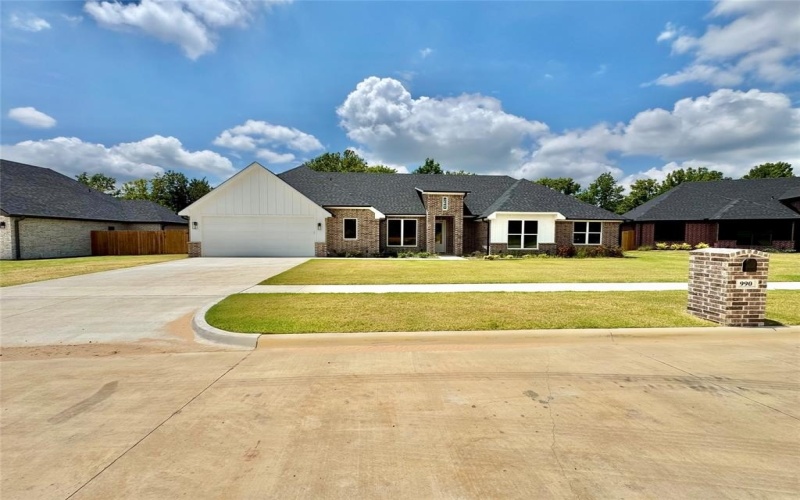 990 Mallard, Lindale, TX 75771, 4 Habitaciones Habitaciones , ,2 BañosBaños,Residential,En Venta,990 Mallard,0,21117328